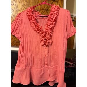 Hayley Matthews‎ Coral Pink Ruffle V-Neck Crinkle Blouse Short Sleeve Large